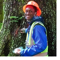 Samari Alston began his first year at Georgia Military College in September of 2021 after joining the Earthwatch expedition Sustaining Forests, Biodiversity, and Livelihoods on Washington's Olympic Peninsula back in May. Samari plans to pursue a dual major in environmental science and writing.