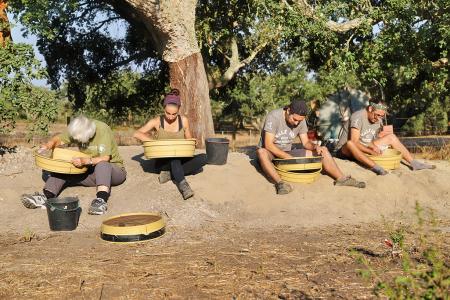 Earthwatch participants will excavate, sifting for tools and human remains, while working to preserve part of Portugal’s natural and cultural heritage.
